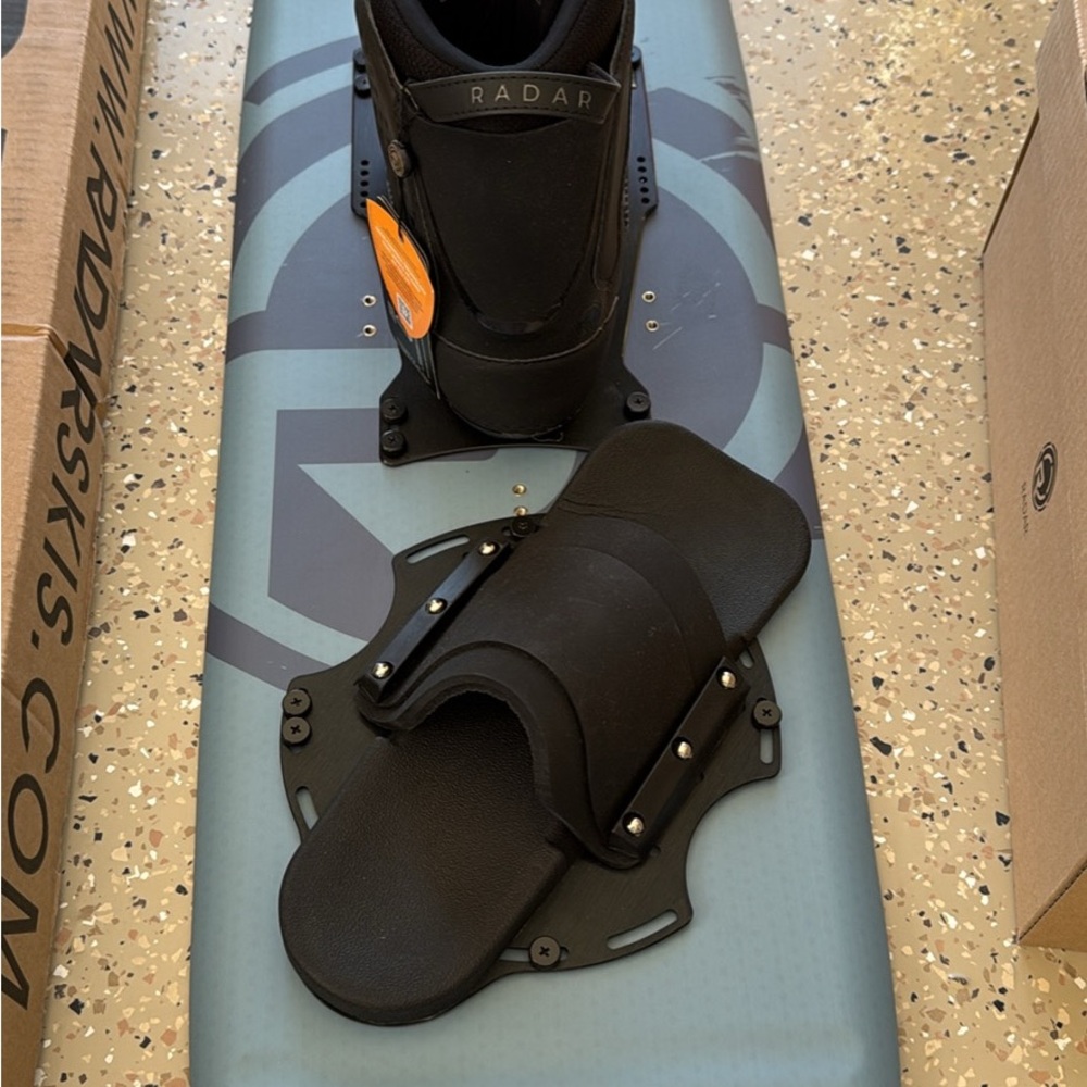 2024 Radar Gravitron LTD Trick Ski with Radar Pulse Front Binding
